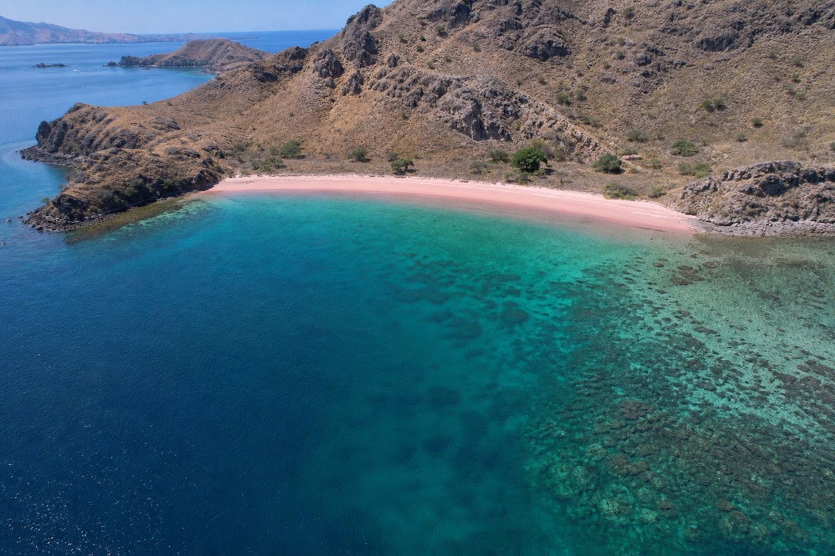 The coral-pink sand at Pink Beach